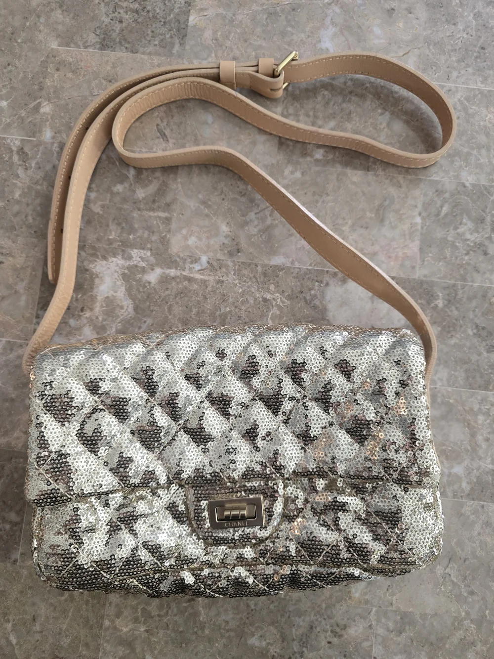 CHANEL Gold Sequined Quilted Flap Bag - Picture 3 of 8